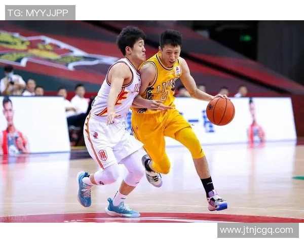 赛后复盘：广州篮球队与武汉篮球队默契配合的关键因素分析